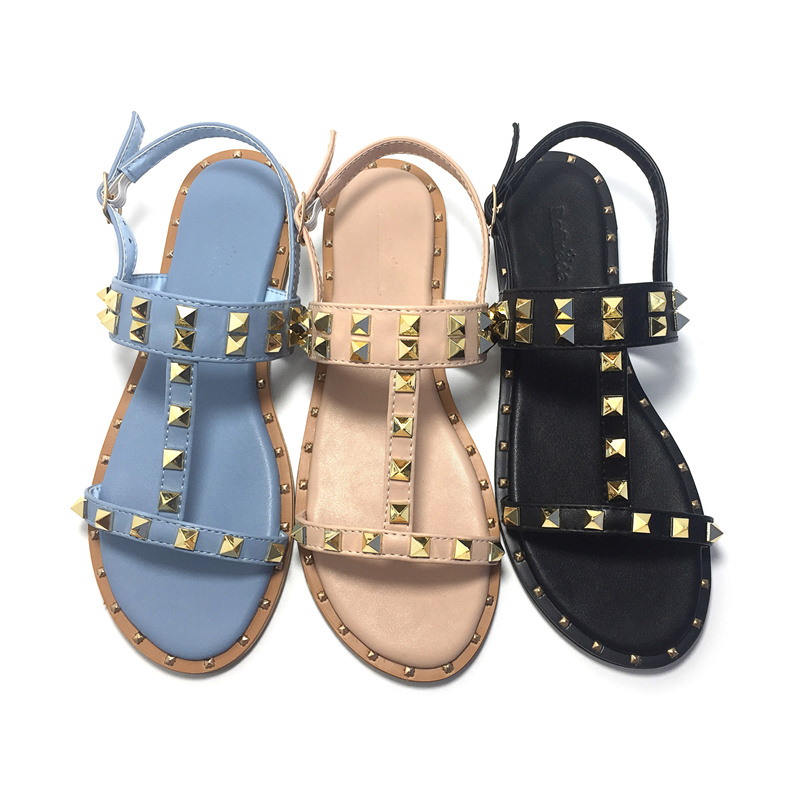 Refineda Flat Sandals with square pointed Rivets a1